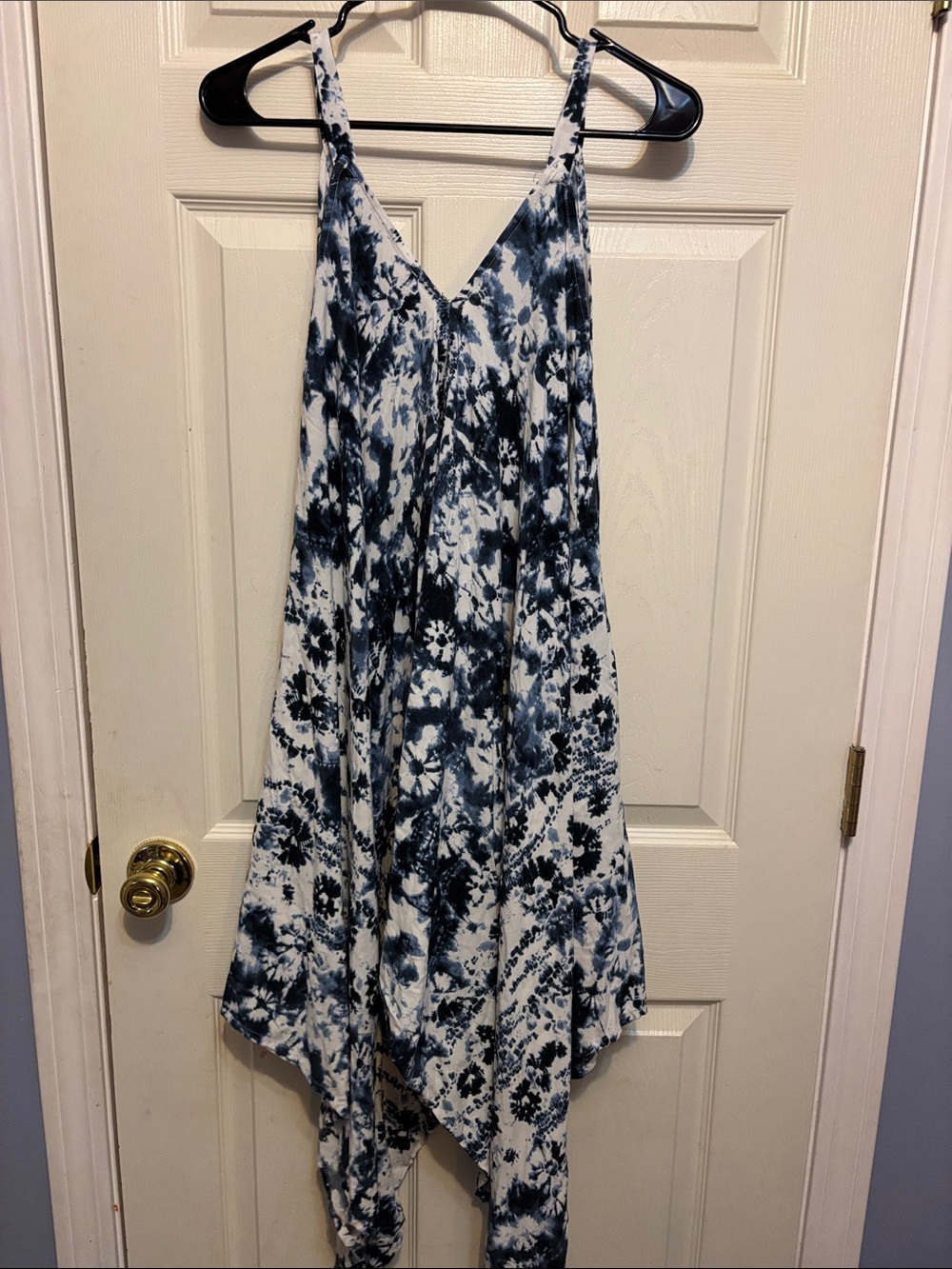 Women’s Japan Blue and White Tie-Dye Jumpsuit Medium - Picture 4 of 4